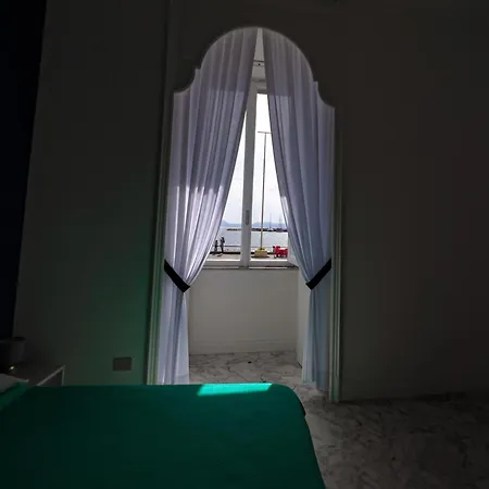 ベッド・アンド・ブレックファスト Pama Luxury & ナポリ