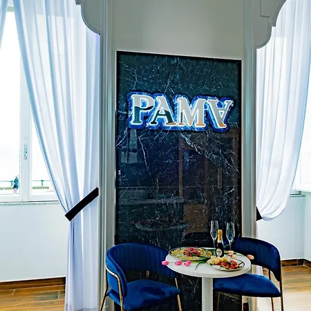 Pama Luxury & ナポリ