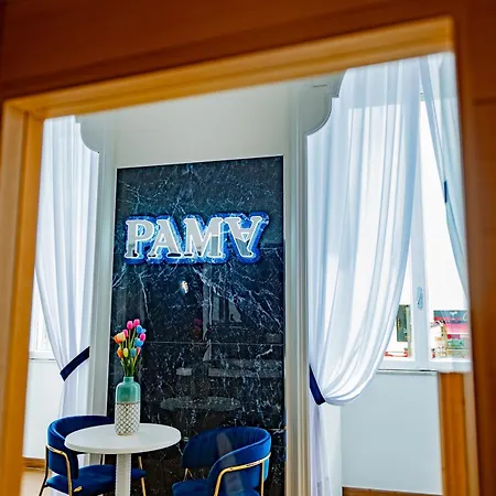Pama Luxury & ナポリ